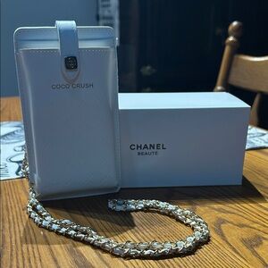 White Crossbody Bag with Chain Strap
